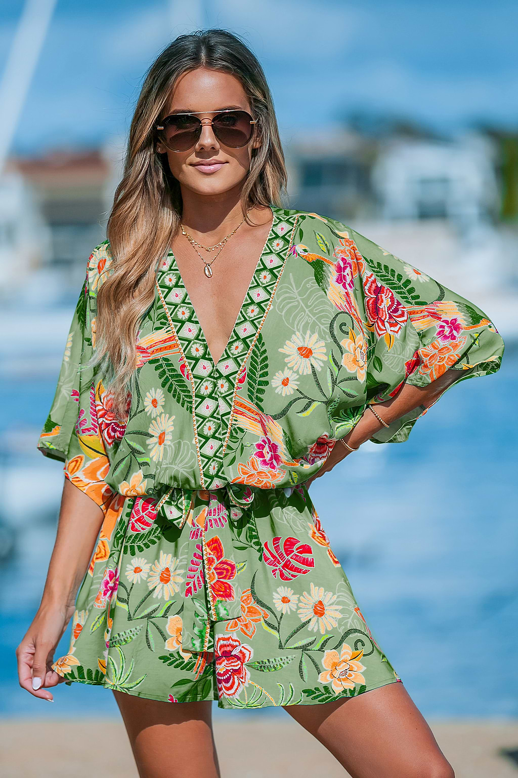 Mini-Wickelkleid mit Blumenmuster und Taillenband