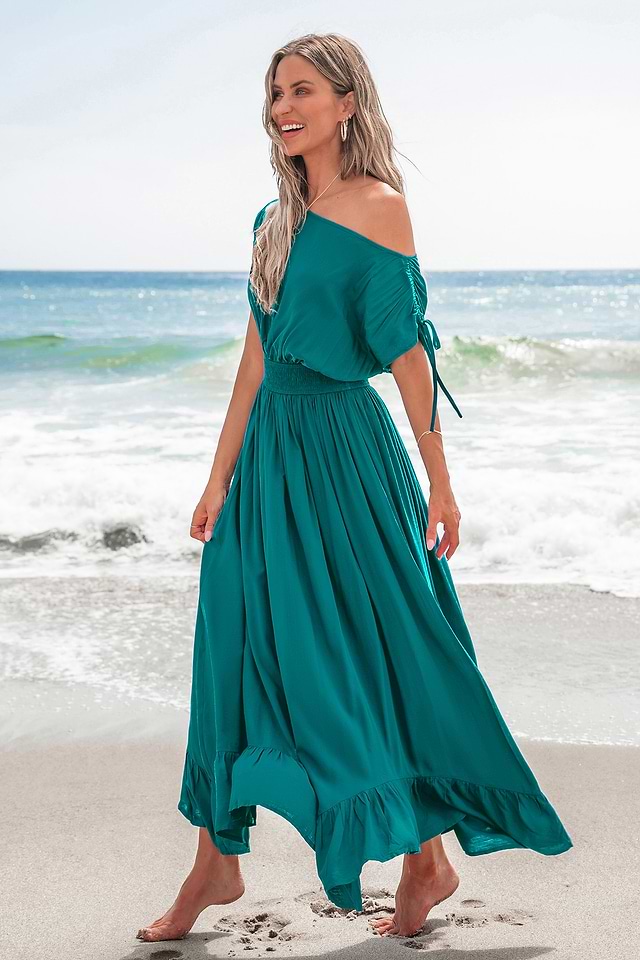 green blue dress Women's Blue-Green Formal Dresses & Evening Gowns flirty cutout at the center Two Toned Cutout Maxi Dress