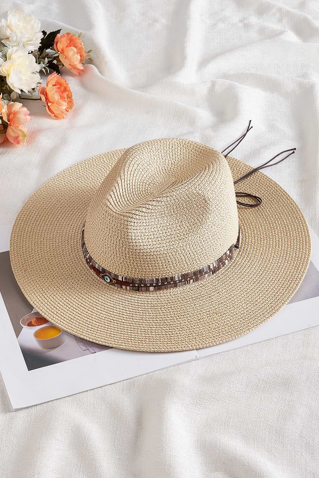 Chapeau de paille beige