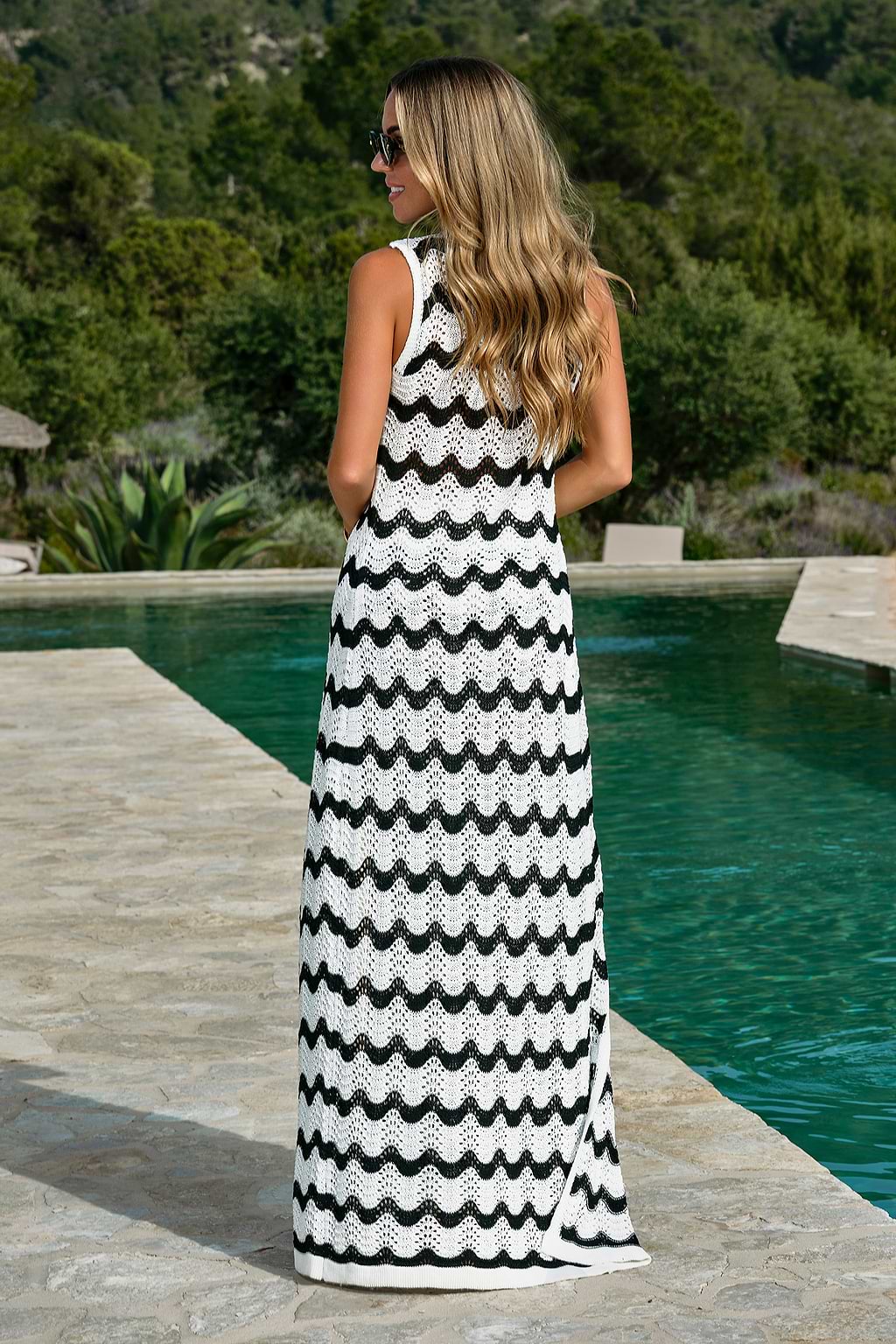 Ärmelloser Gestreifter Strick-Strand-Kimono