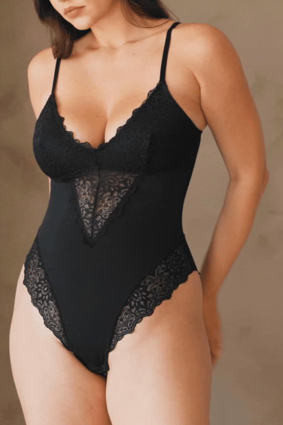 Schwarzer Shapewear-Bodysuit mit kontrastierender Spitze