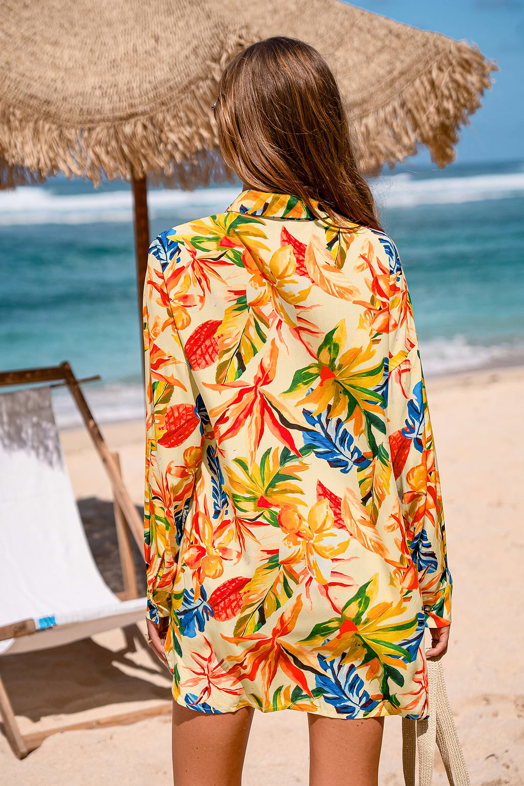 Robe courte tropicale col de chemise
