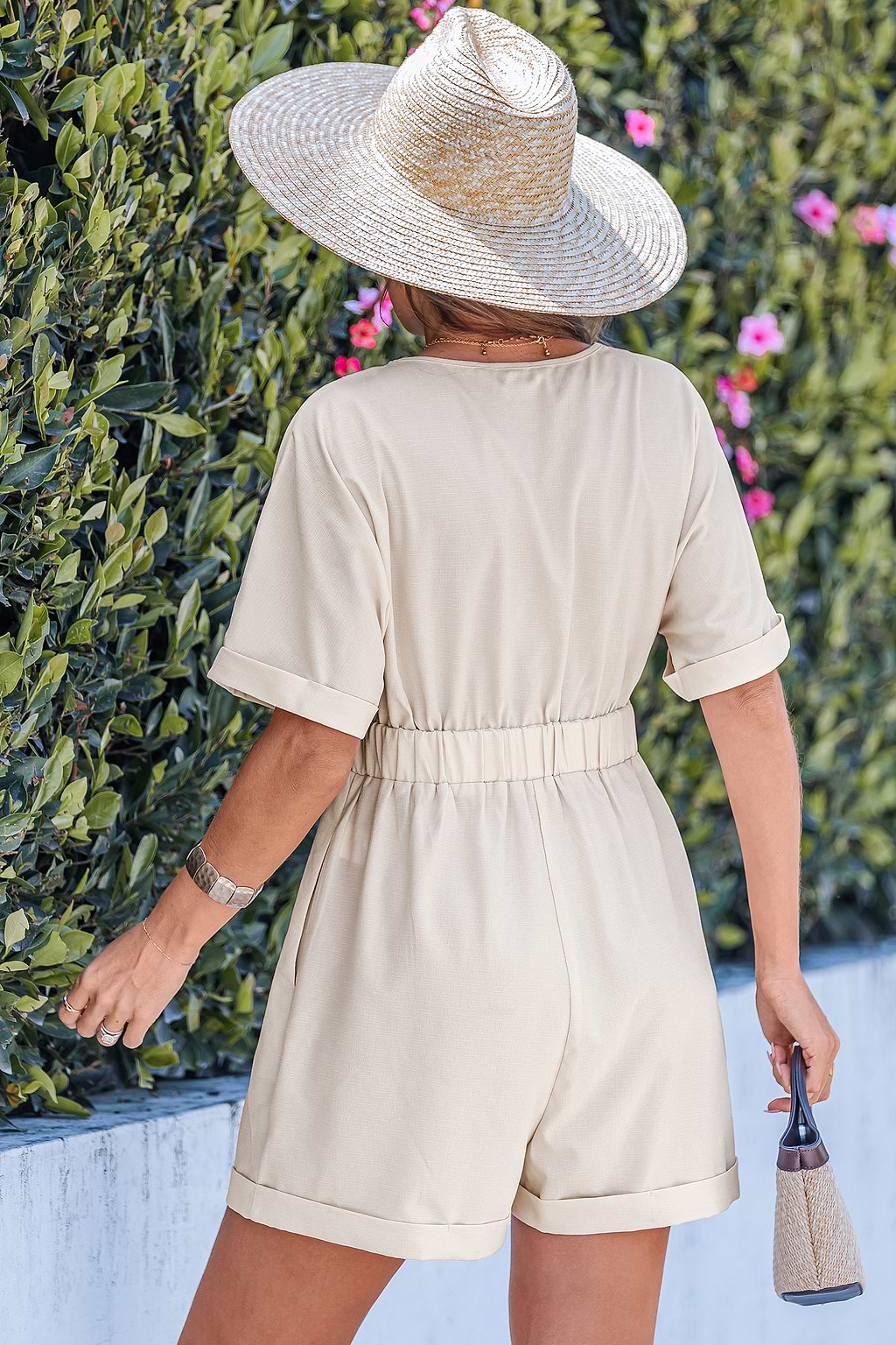 Combishort beige col V jambe large