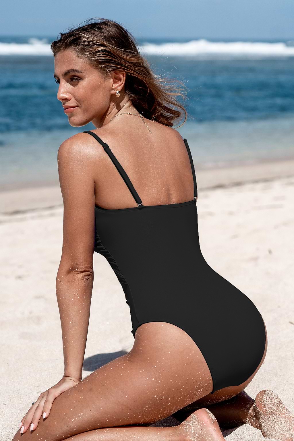 Maillot de bain une pièce torse long découpe