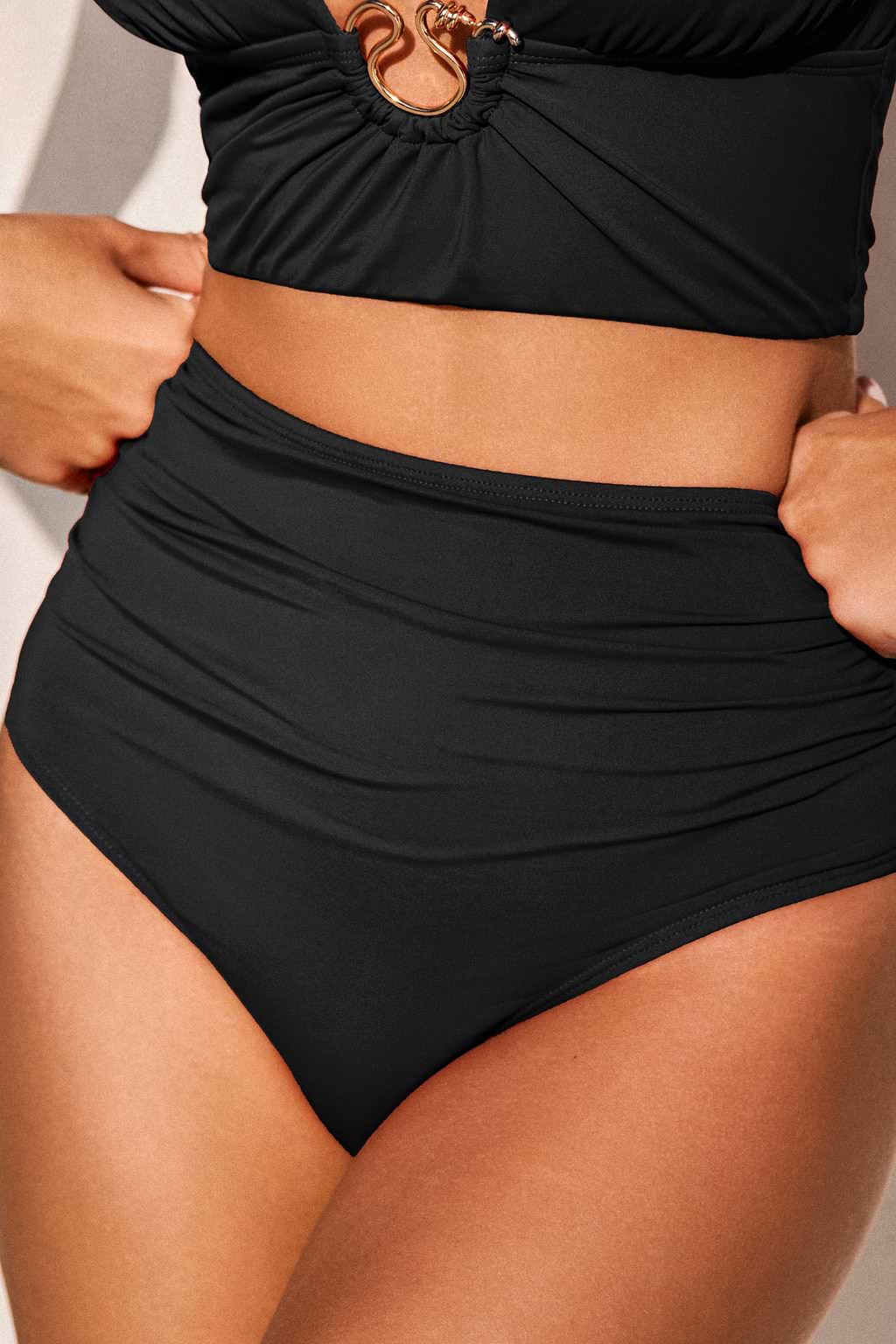 Schwarz High-Waist Standard-Beinausschnitt Bikinihose