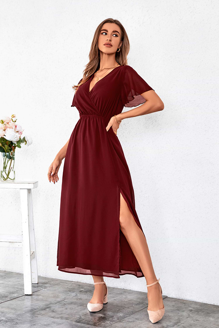 Robe trapèze ruchée à manches courtes avec cravate