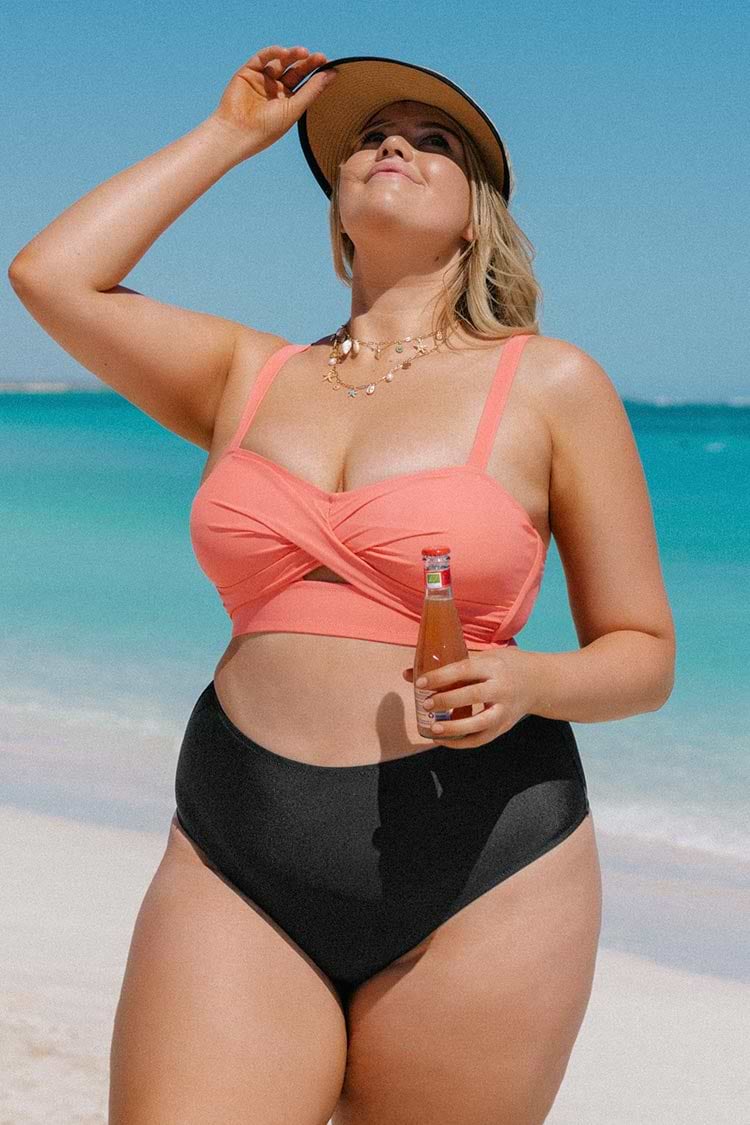 Große Größen-Bikini-Oberteil in Rostrot