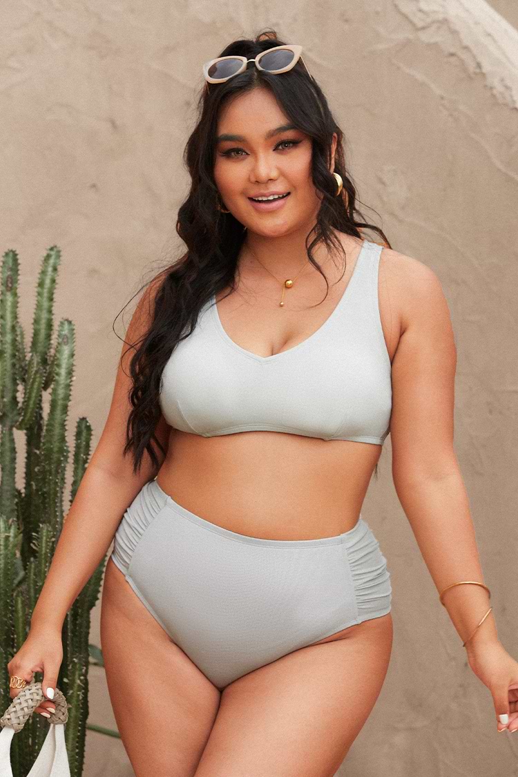 Madisen Braguita de bikini blanca fruncida de talla grande