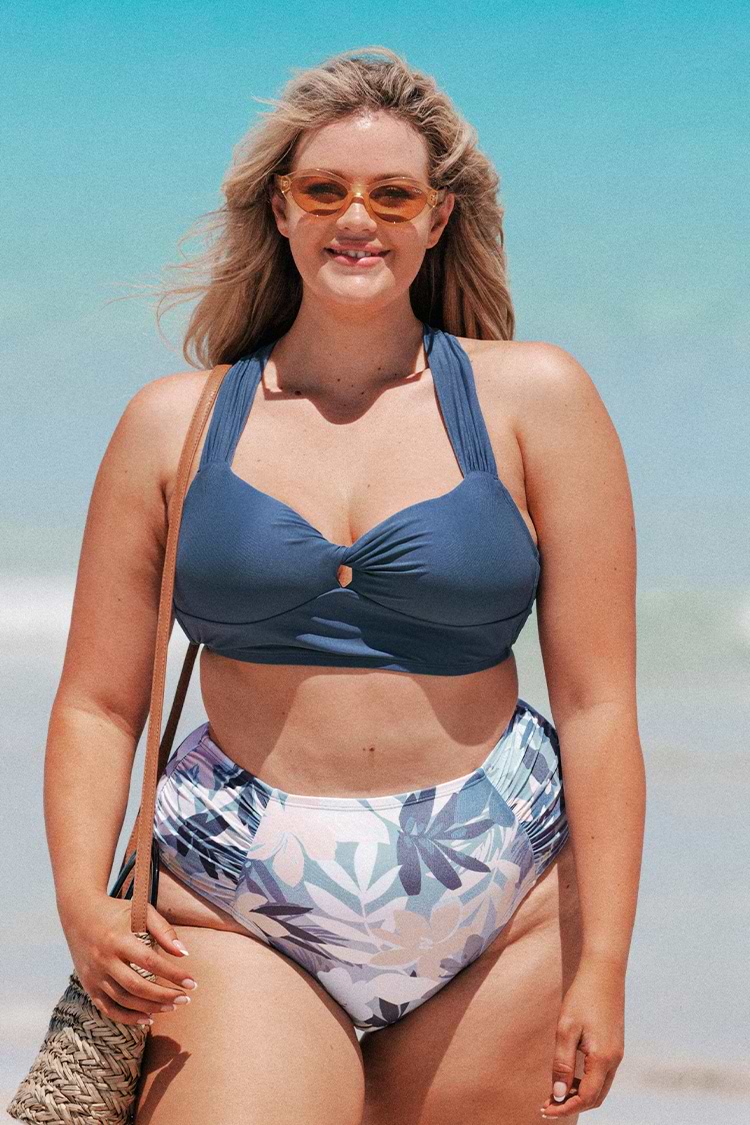 Bas de bikini grande taille froncé tropical