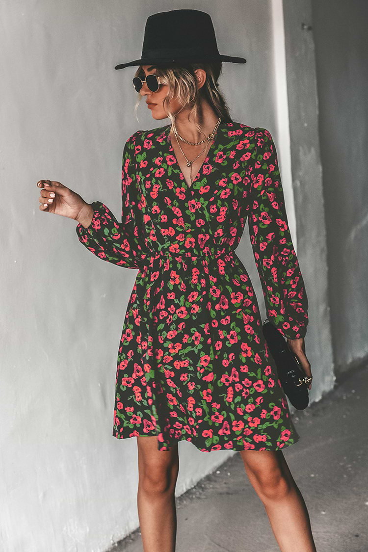 Mini Vestido con Estampado Floral con Sobrecubierta