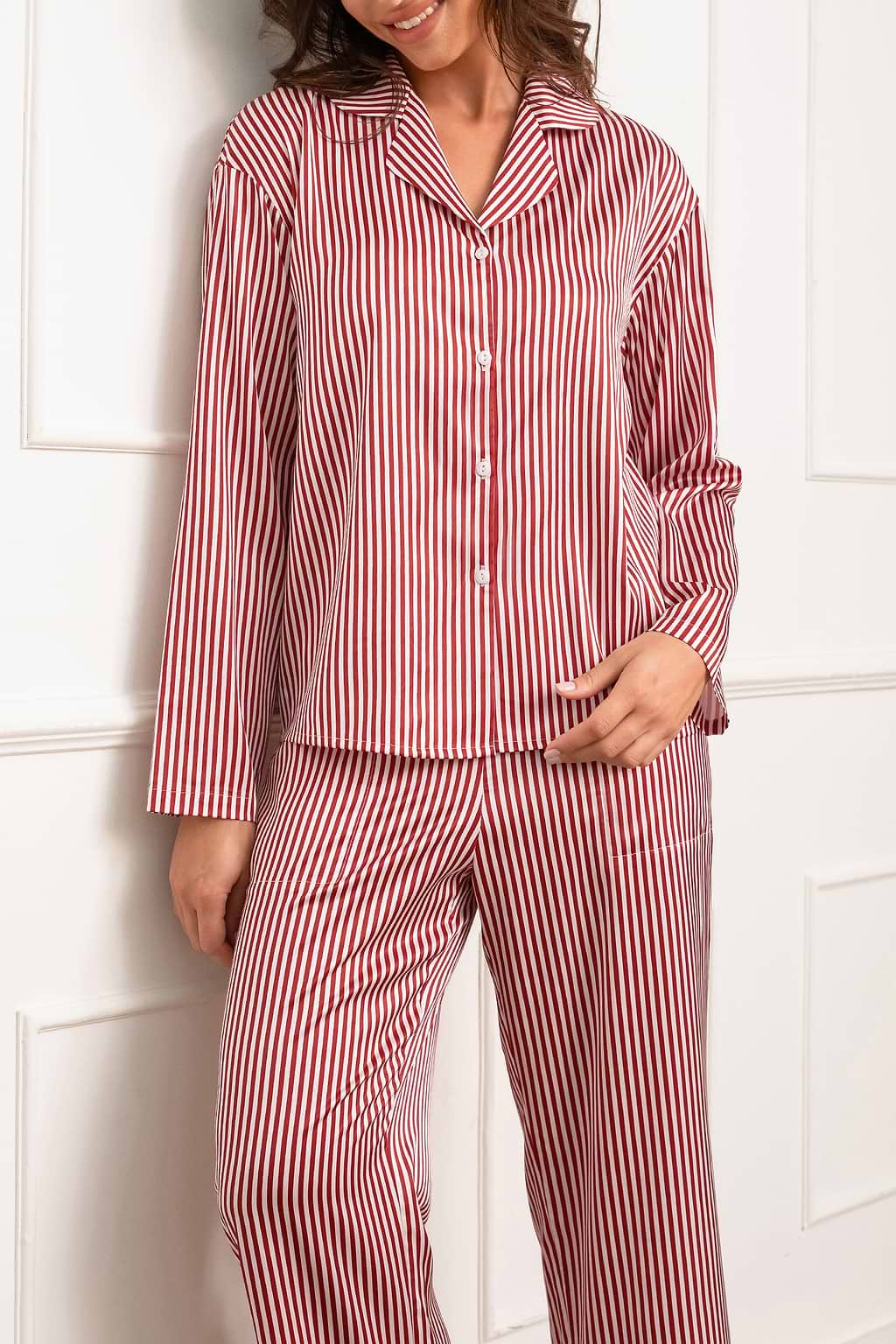 Ensemble de pyjama en satin à rayures rouge