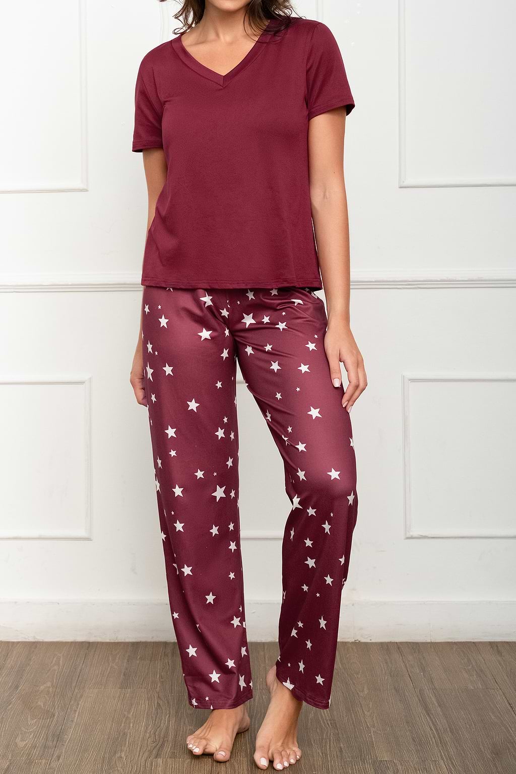 Rotes kurzärmeliges Pyjama-Set mit Sternendruck