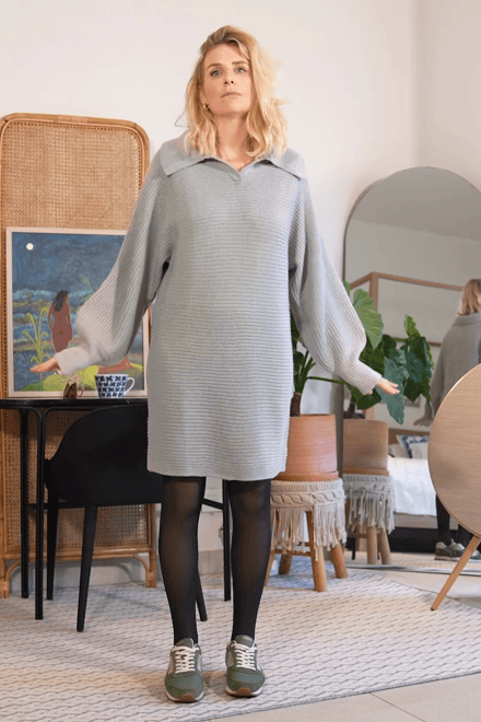Robe pull courte à manches dolman grise
