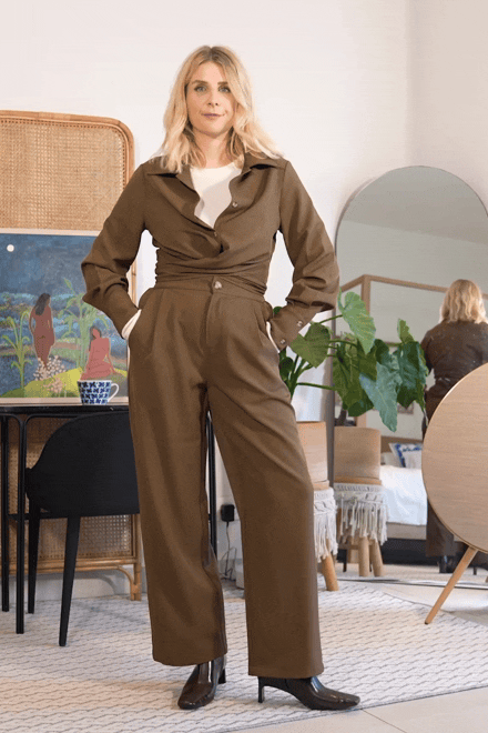 Ensemble de haut court et pantalon droit marron espresso