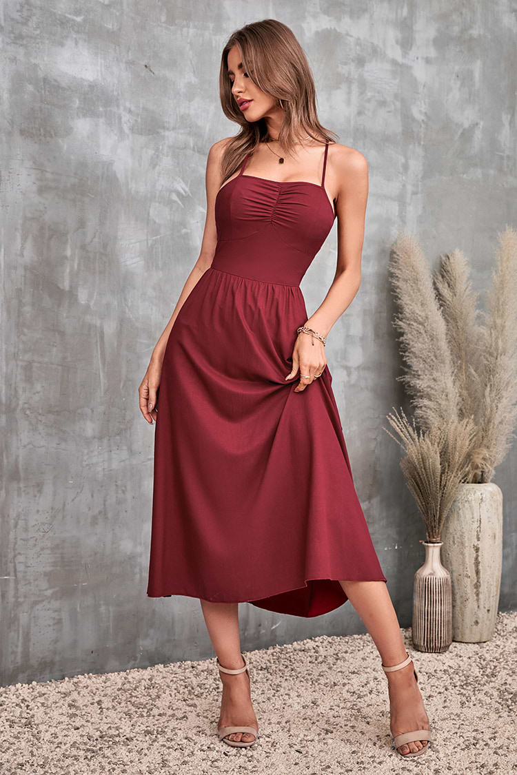 Robe à bretelles fines dos nu avec cordon de serrage