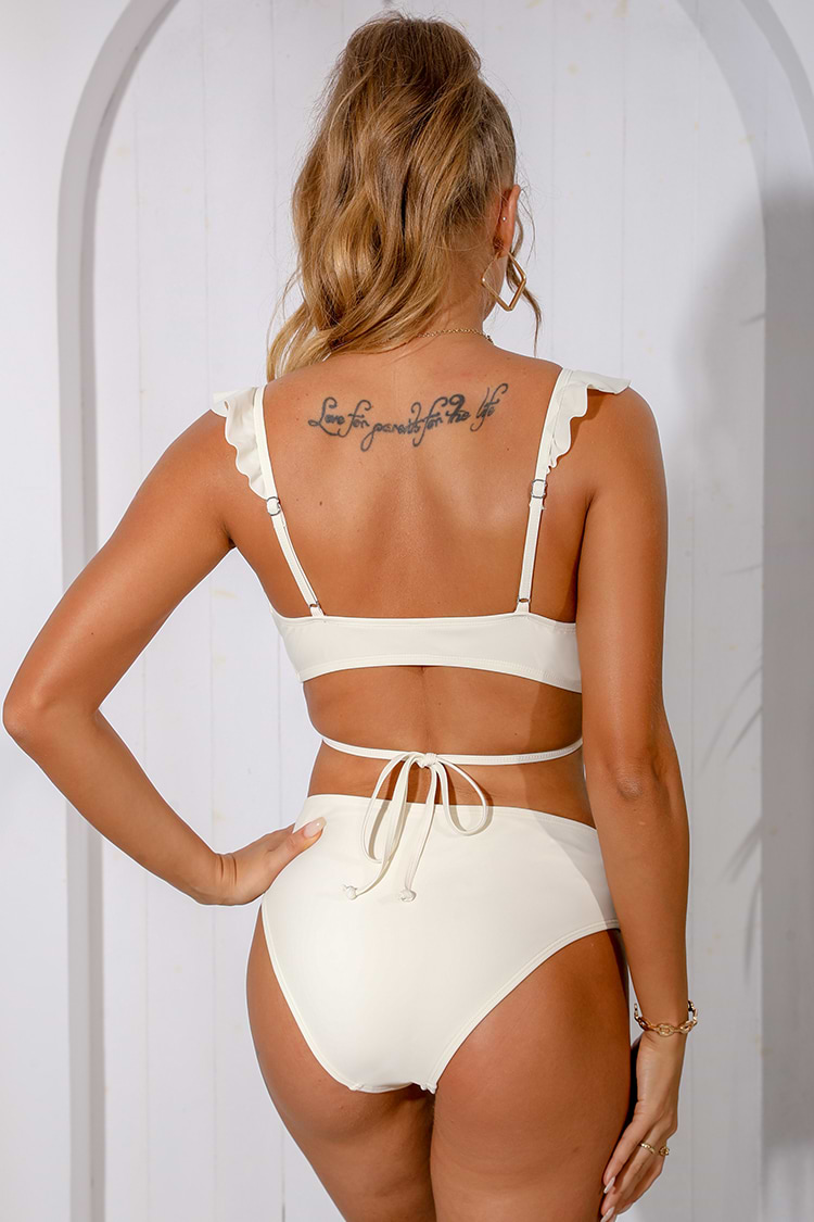 Bikini taille moyenne ruché sur le côté à volants