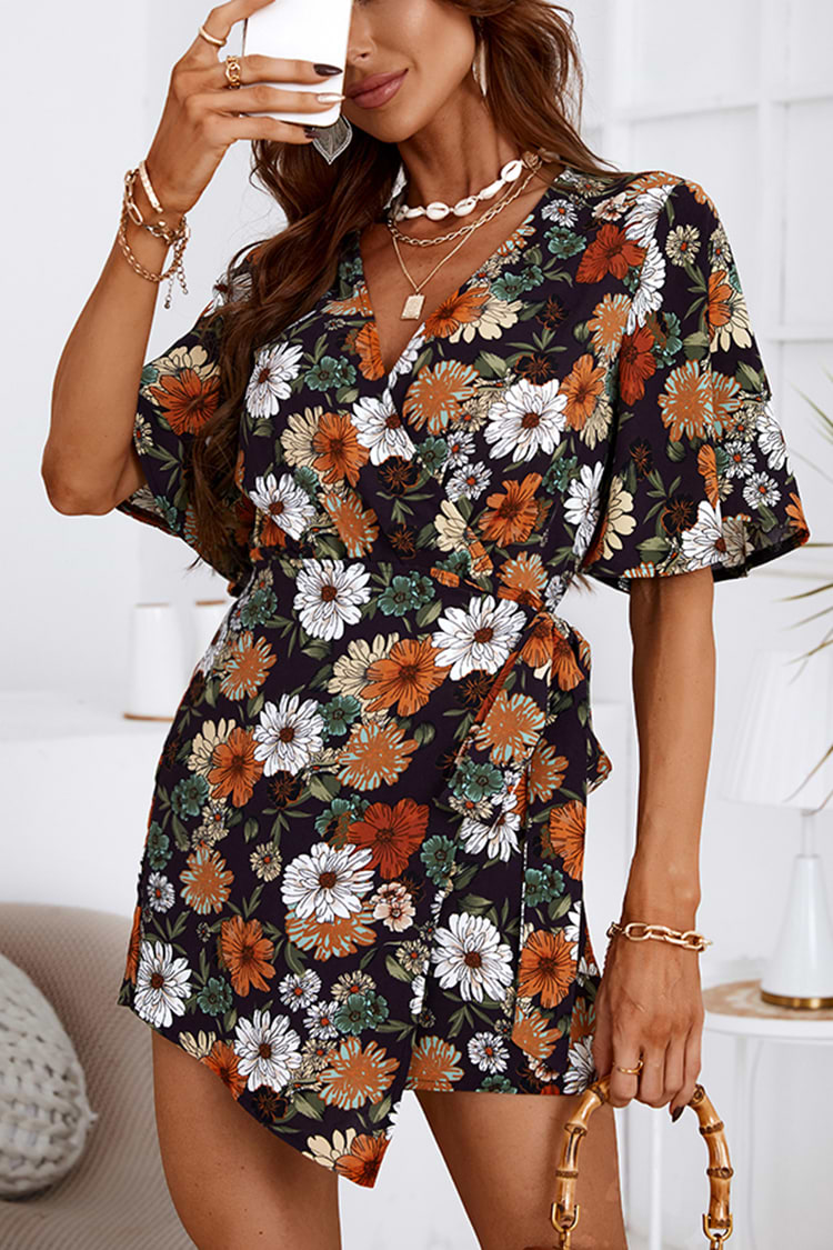 Wickel-Jumpsuit mit Blumenmuster zum Schnüren