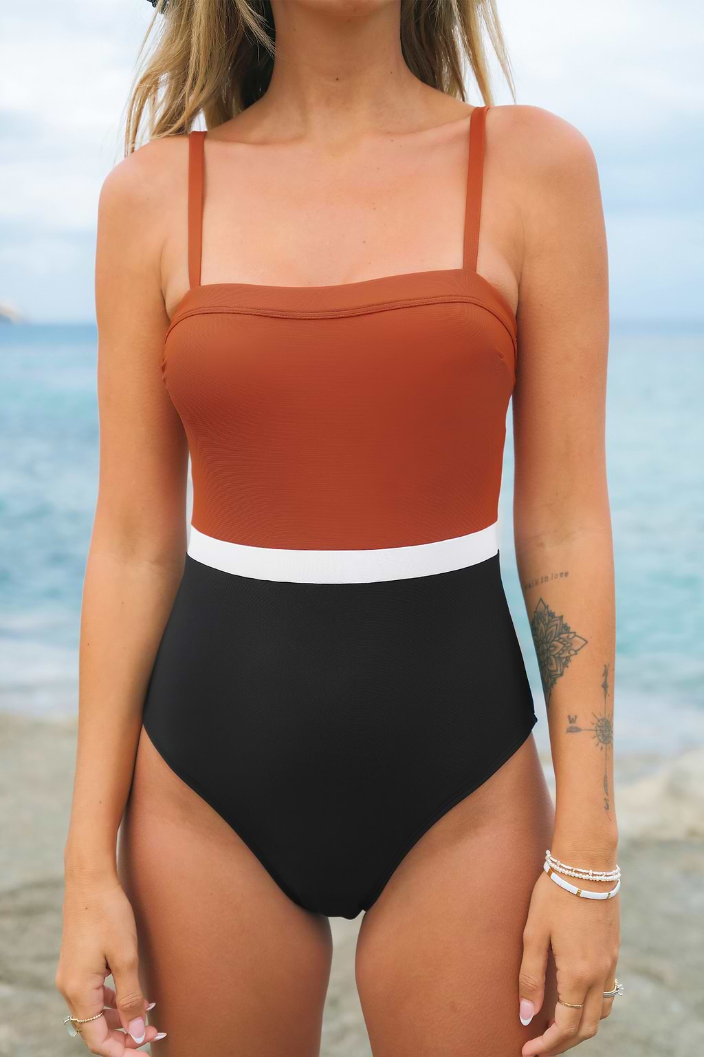 Colorblock Colombia Coast Square Neck One Piece Swimsuit