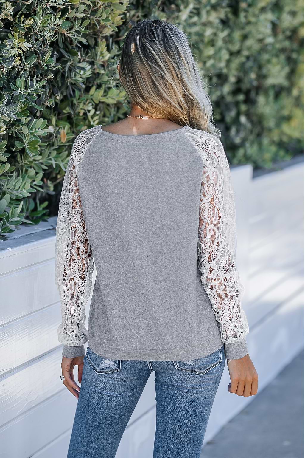 Contrast Floral Lace Sleeve Tee
