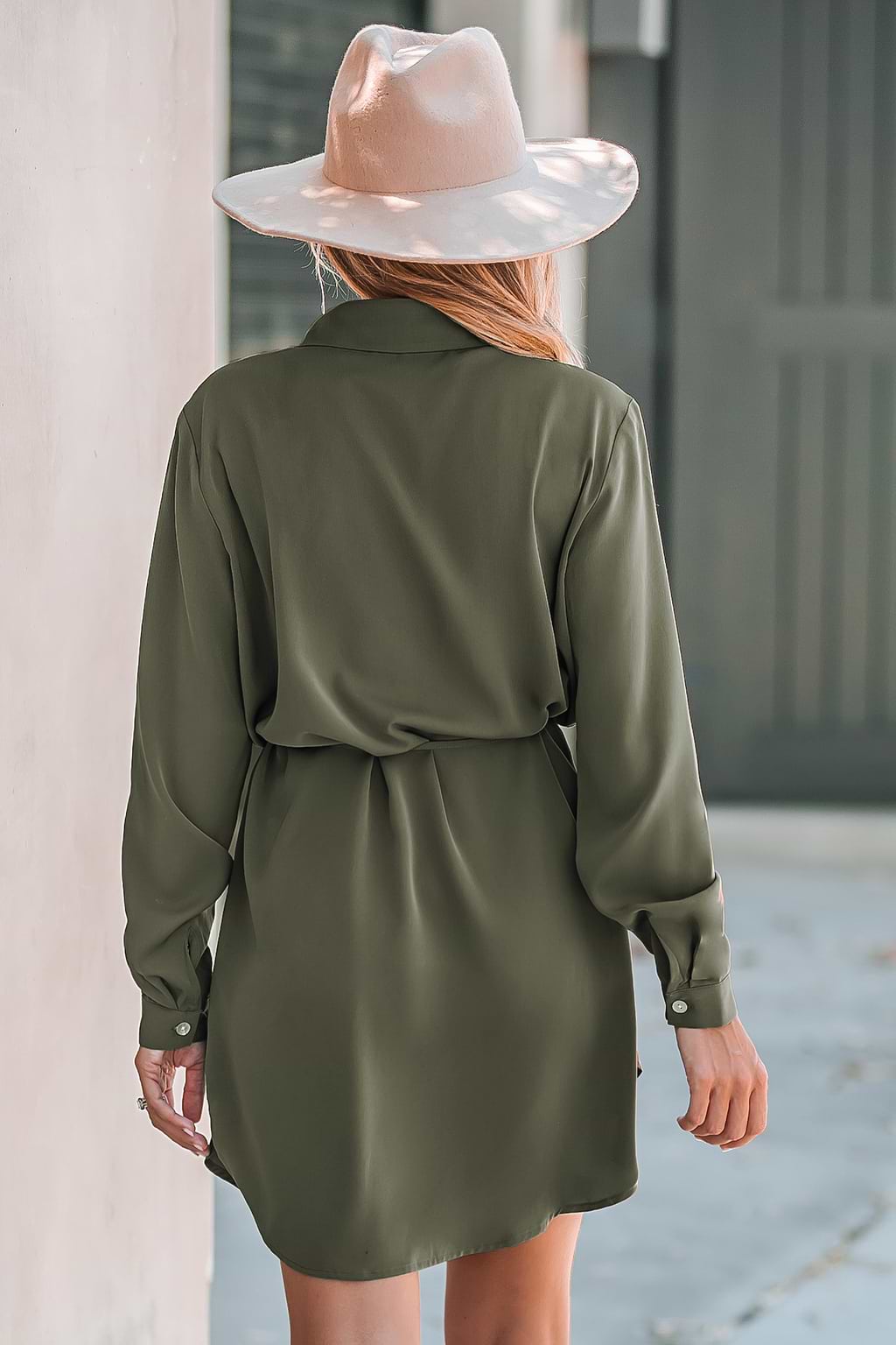 Hemdkragen Kleid mit Gürtel und Taschen