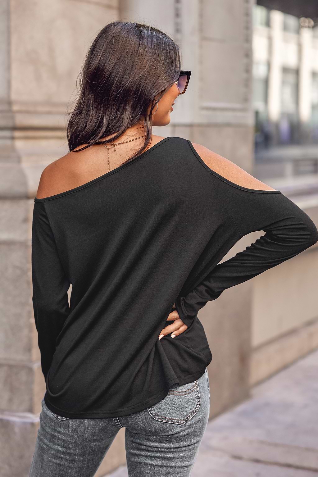 Shadow Cutout One-Shoulder Long Sleeve Tee