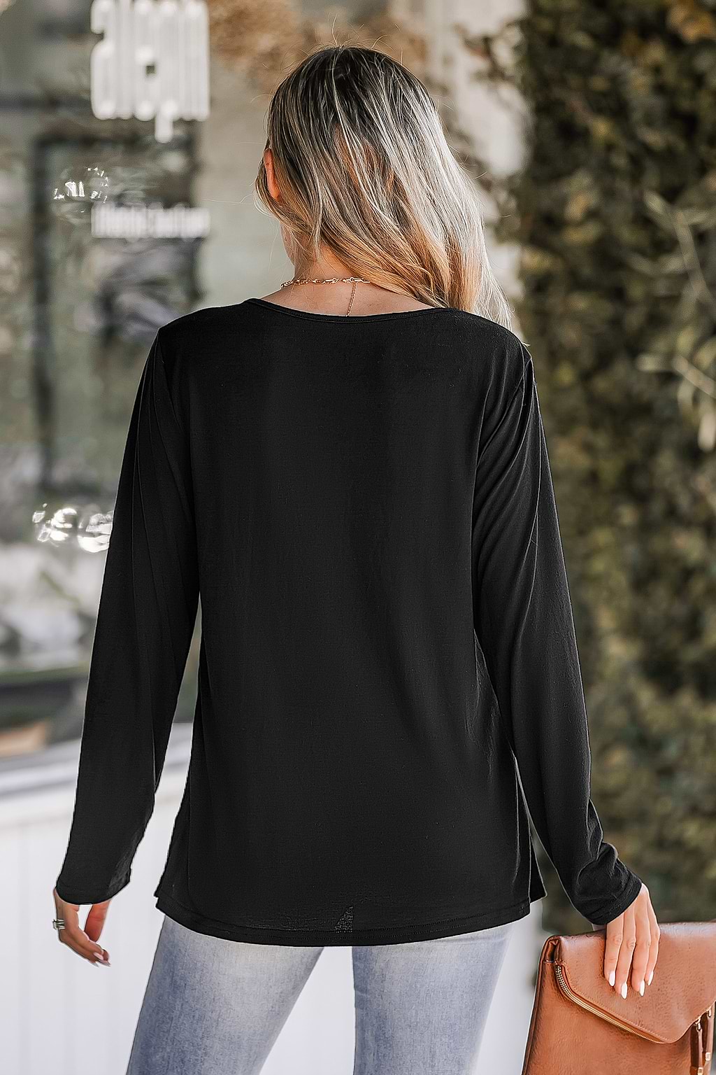 Camiseta henley con cuello en V