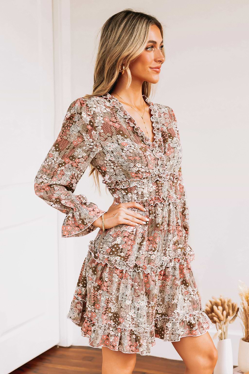 Ditsy Floral Print V-Neck Ruffled Mini Dress