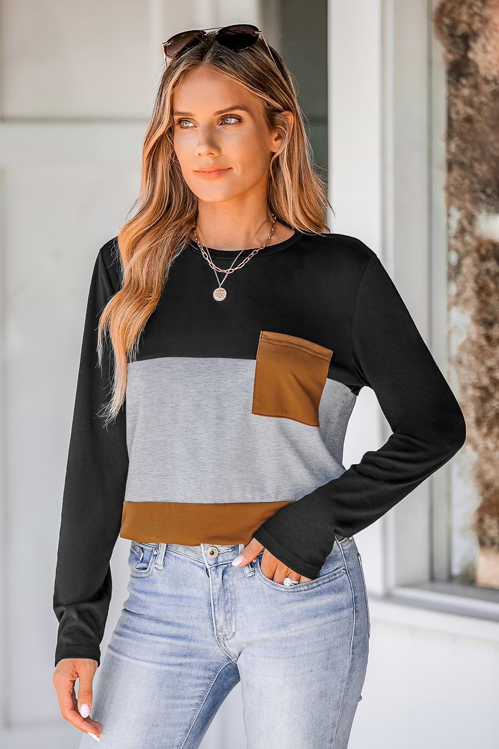 Camiseta de manga larga con bolsillo color block