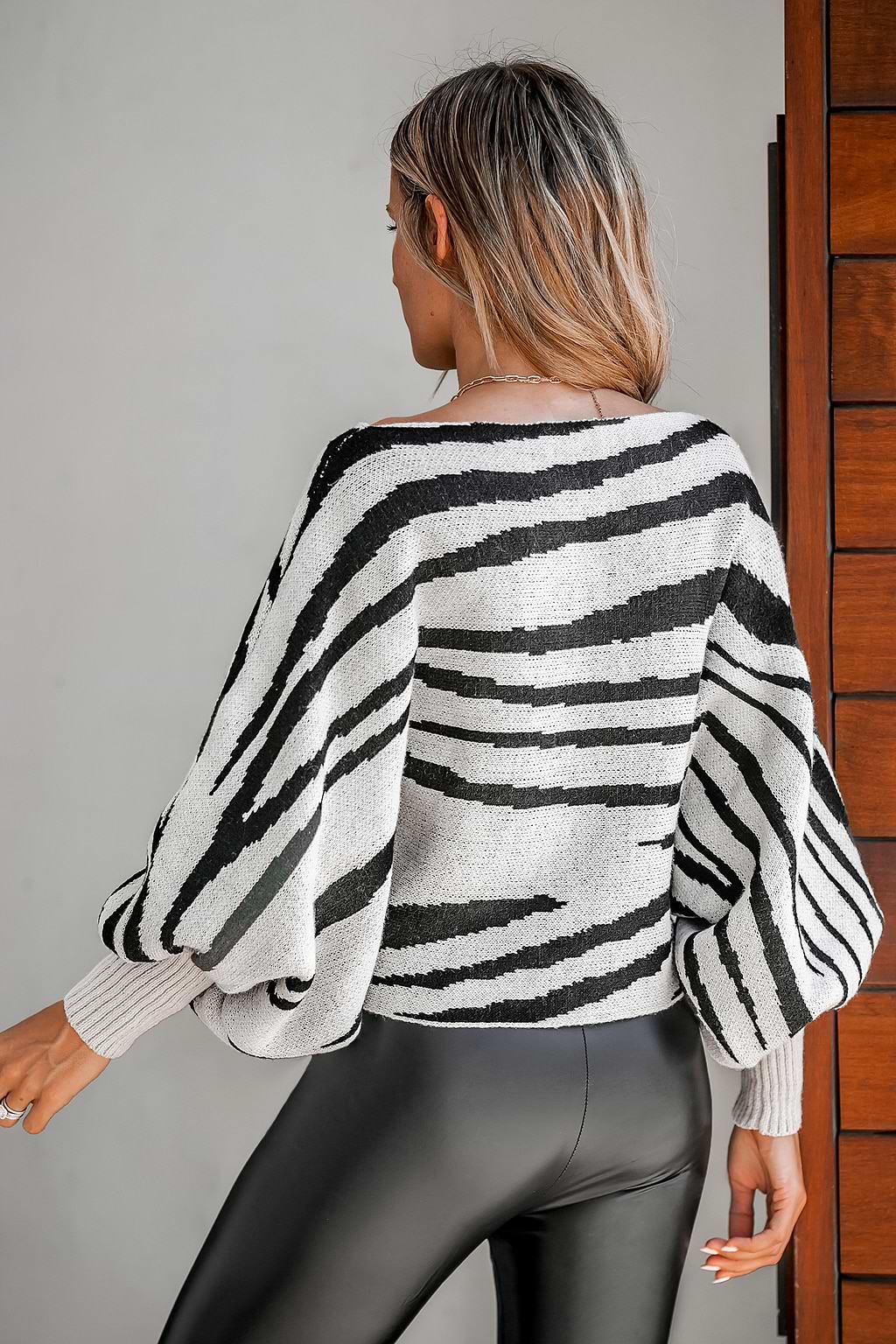Tiger Striped Lantern Sleeve Sweater