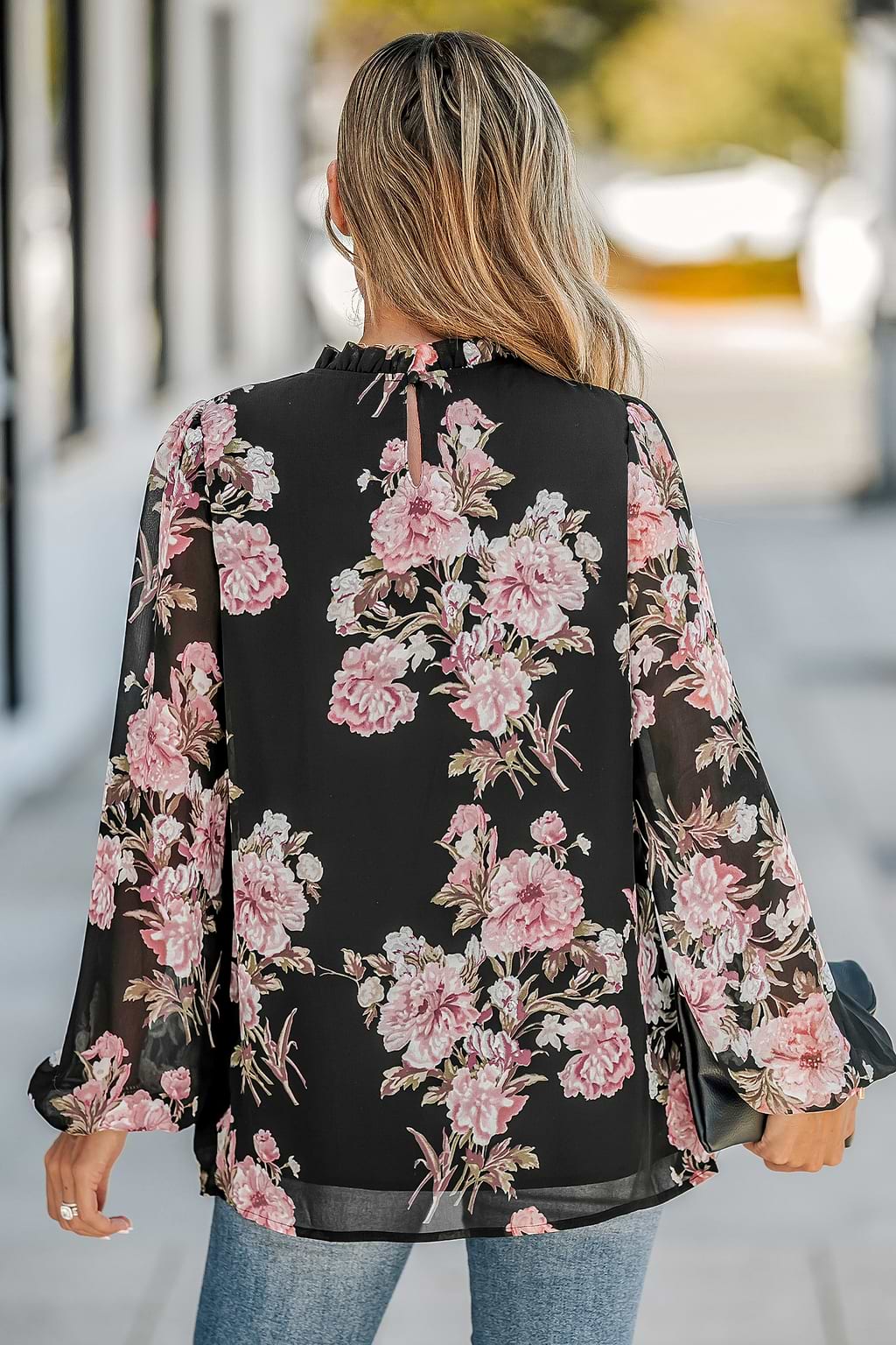 Top de manga campesina con estampado floral