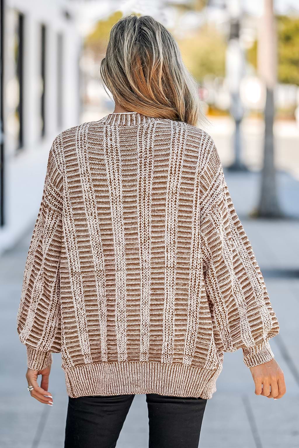 Cardigan avec boutons sur le devant en tricot torsadé à rayures