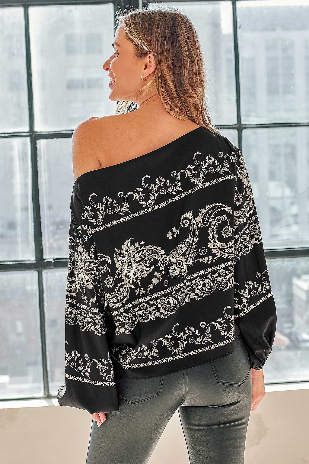 One-Shoulder Top mit Paisleymuster