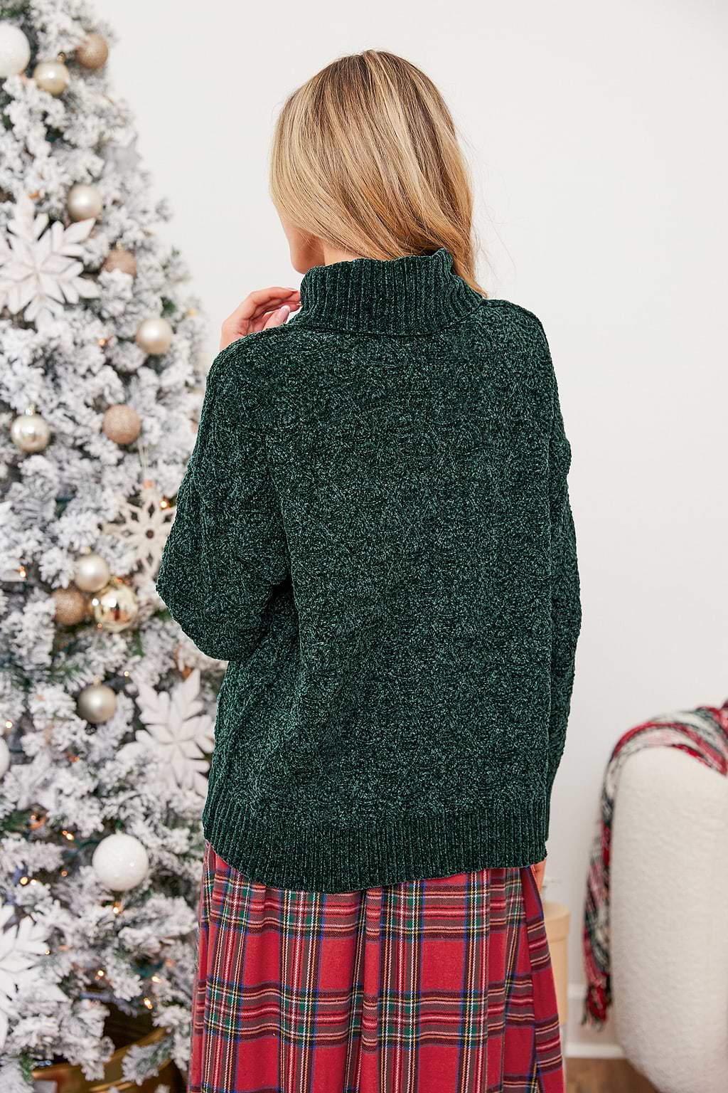 Green Diamond-Stitched Turtleneck Jumper