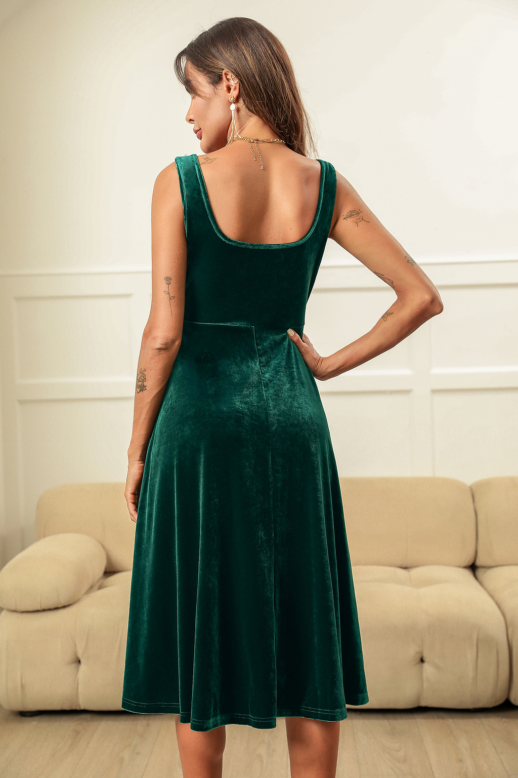 Scoop Sleeveless Velvet Dress