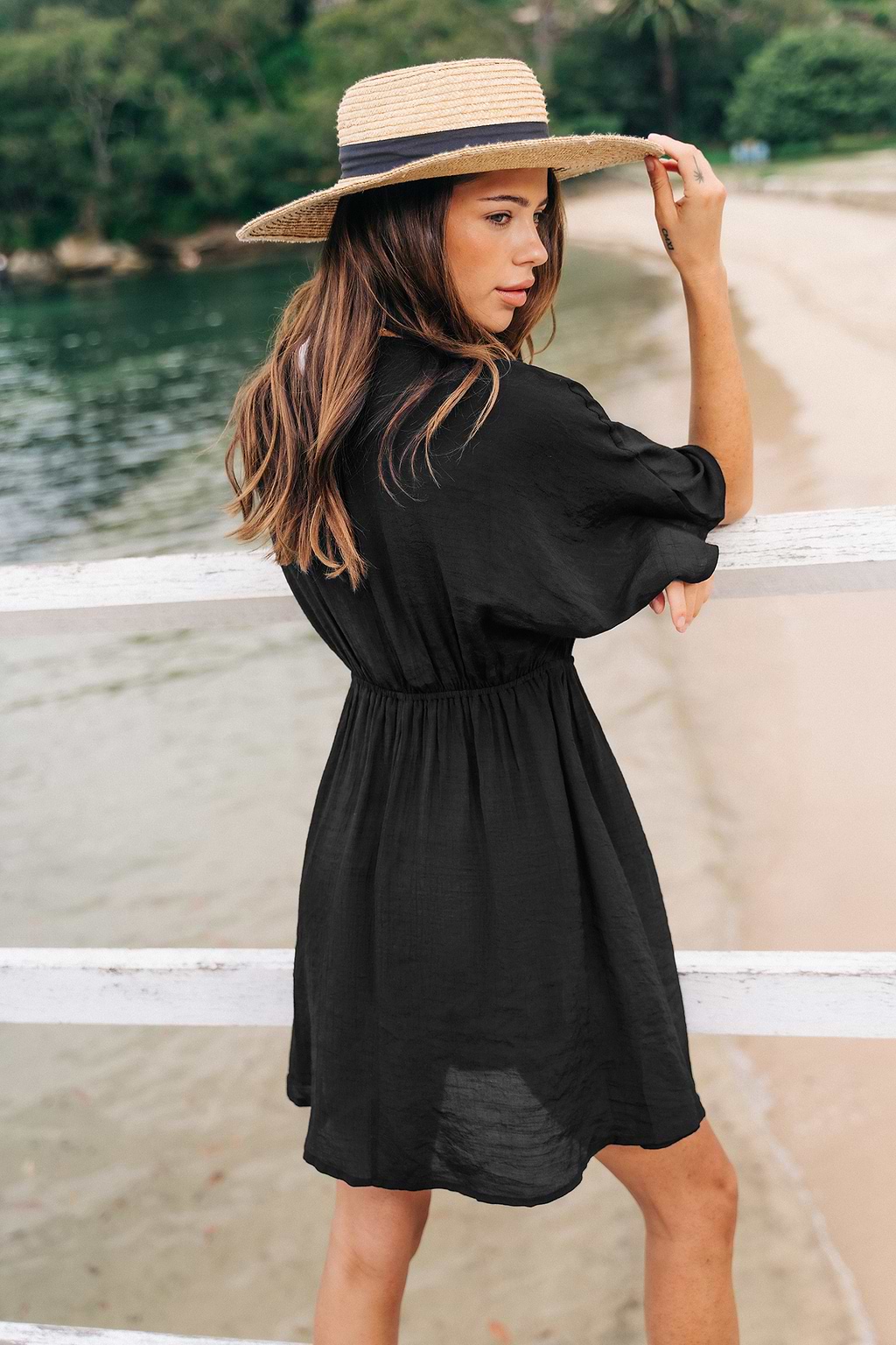 Geborduurde cover-upjurk met V-hals