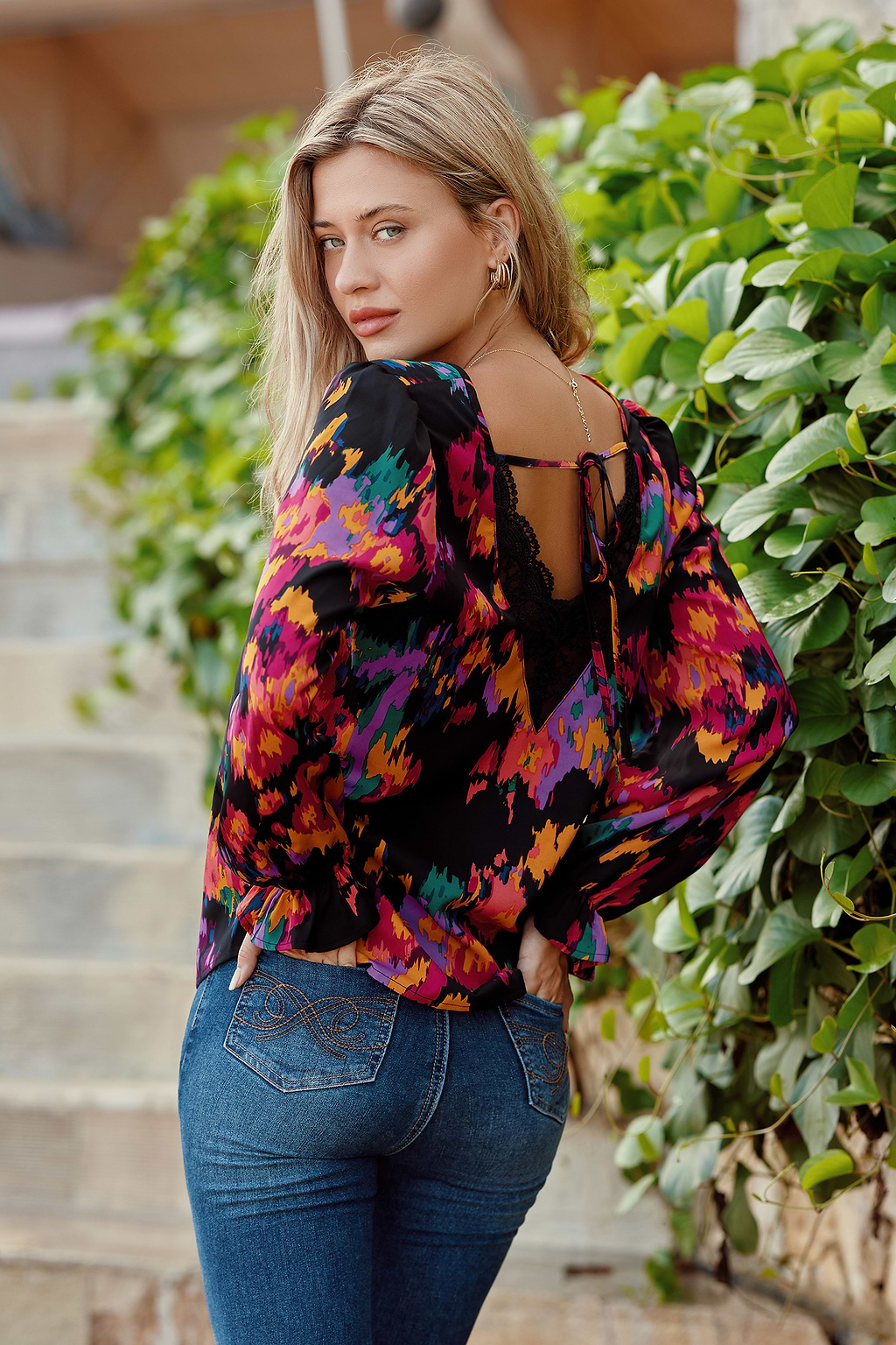 Blusa acuarela abstracta