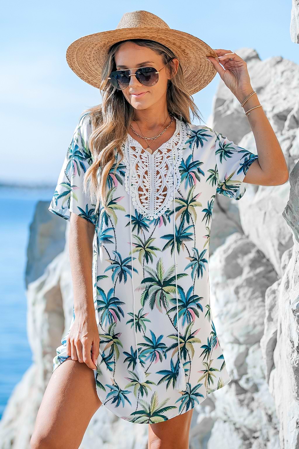 V-Ausschnitt Mini-Cover-Up-Kleid mit Spitzendetails