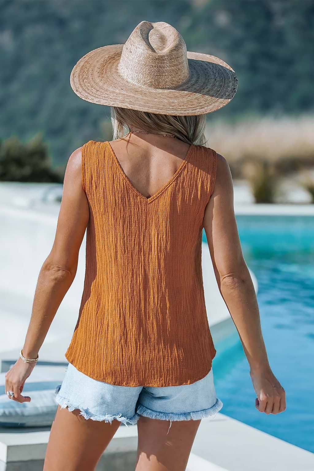 Asymmetrisches Farbblock-Tank in Brandorange und Creme