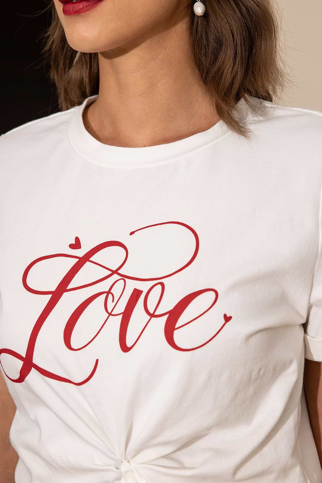 White Round Neck Basic Tee