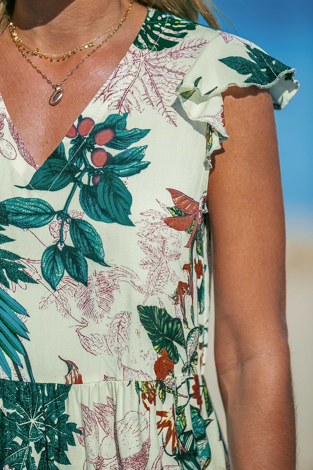 Robe midi avec manches à volants et feuilles tropicales