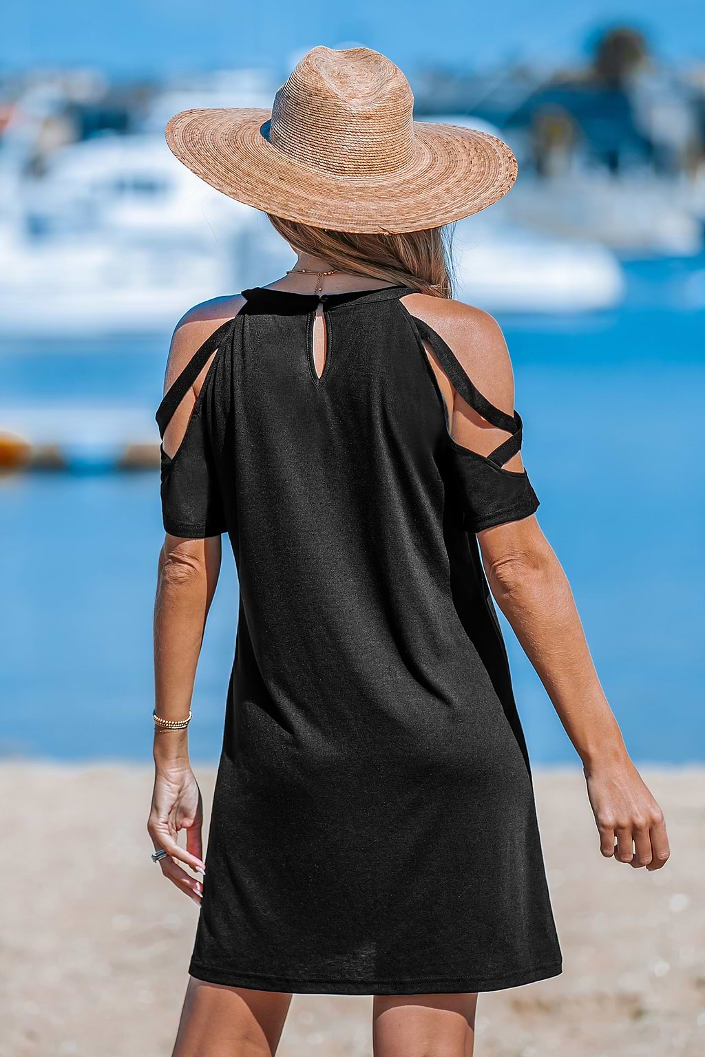 Robe mini en jersey avec manches découpées noire