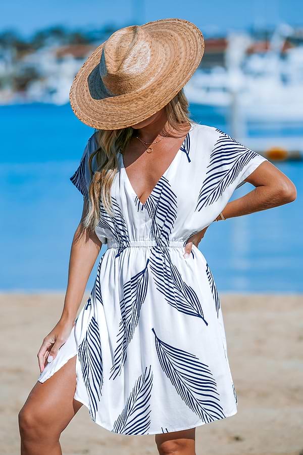 Cupshe White Navy & White Palm Leaf Dolman Sleeve Mini Beach Cover Up M Cupshe White Navy & White Palm Leaf Dolman Sleeve Mini Beach Cover Up M