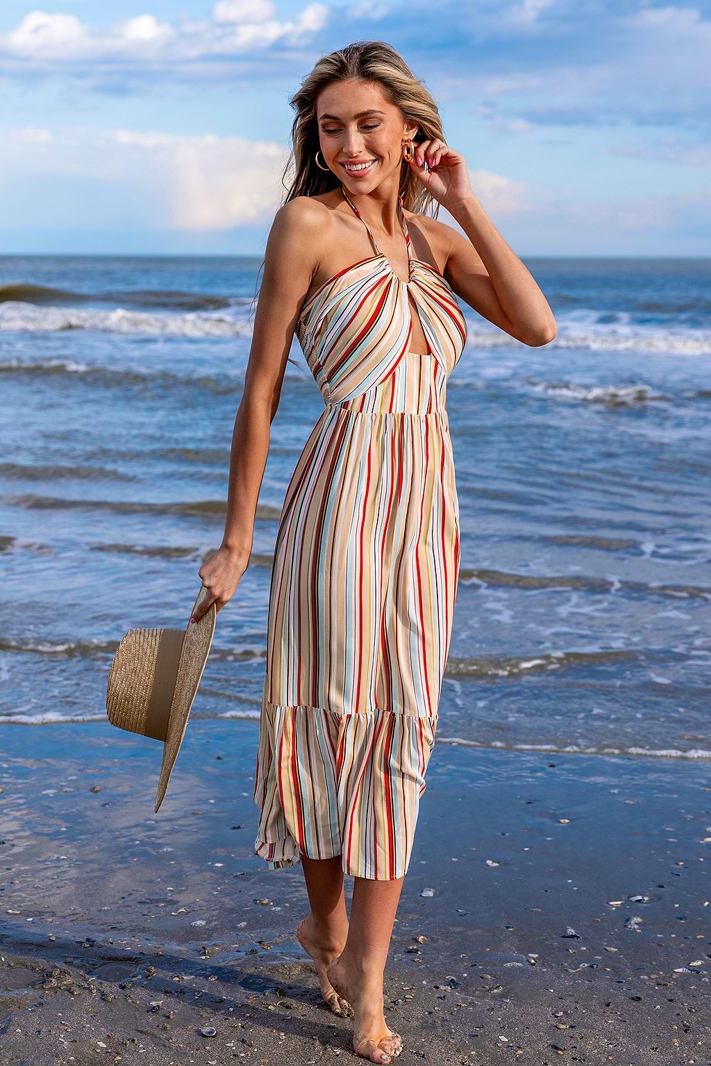 Vestido largo sin mangas con cuello halter a rayas