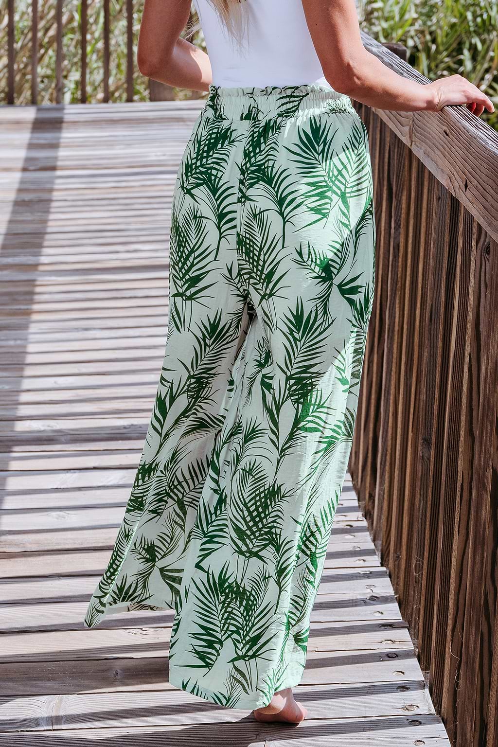 Tropische Rüschenhosen mit weitem Bein