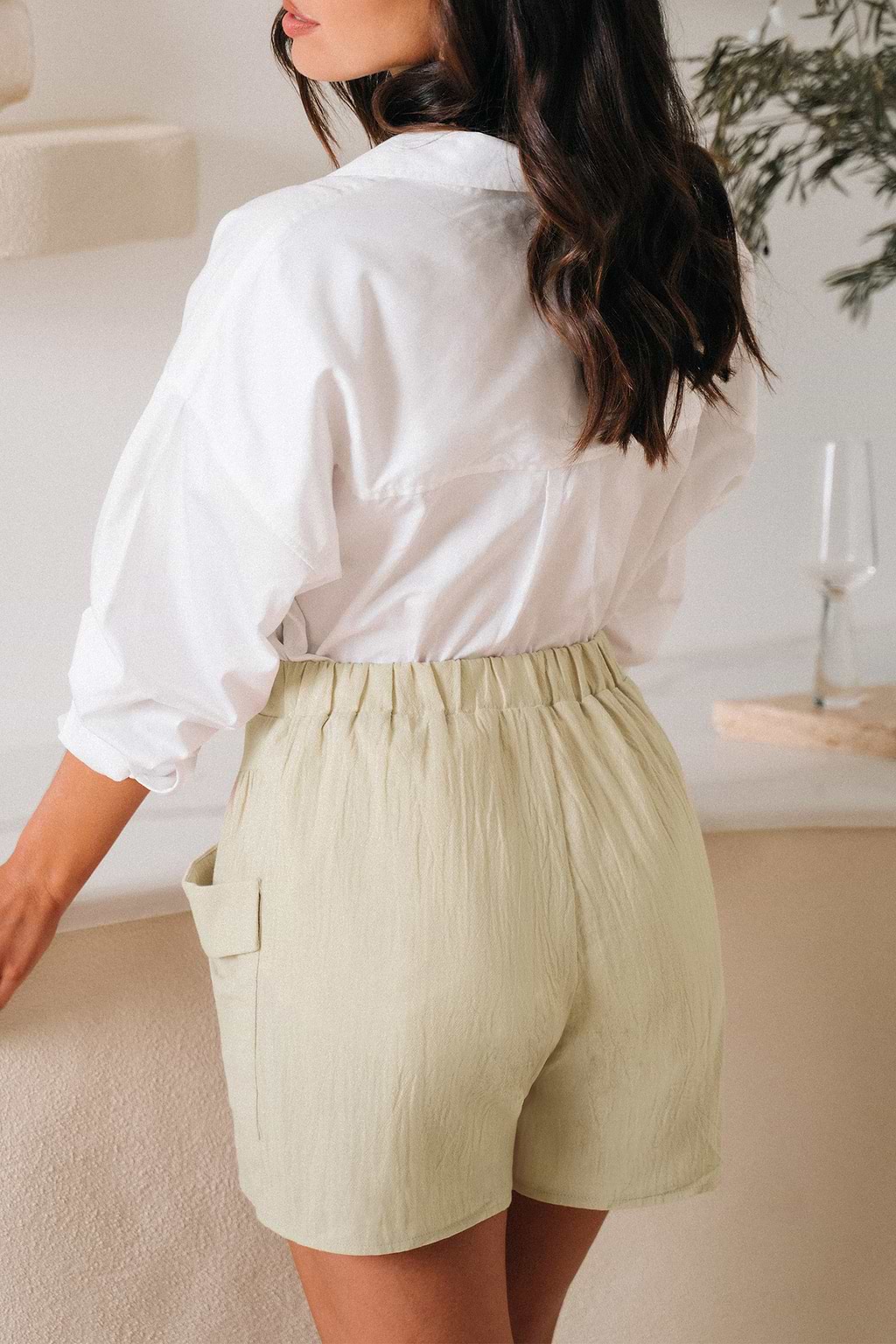 Short en pur coton à jambes larges et poches plaquées abricot