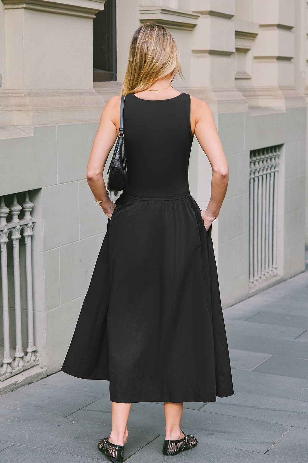 Black Boat Neck Sleeveless Cutout Maxi Dress
