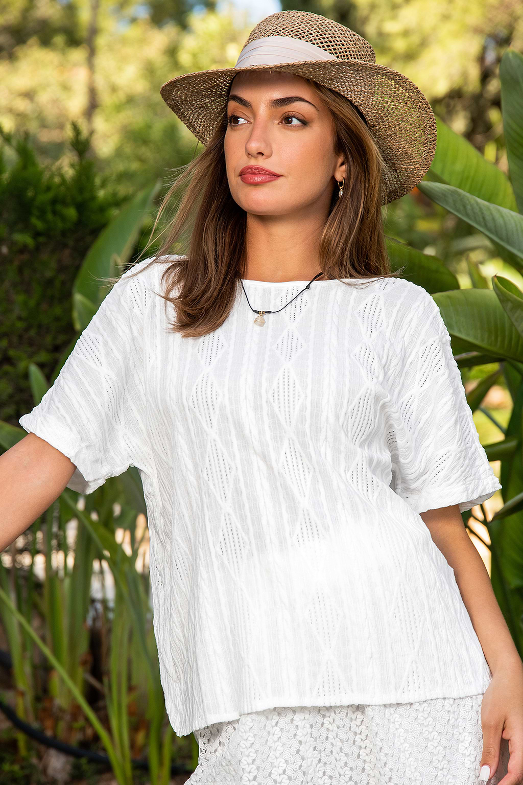 White Knit Round Neck Short Sleeve Top
