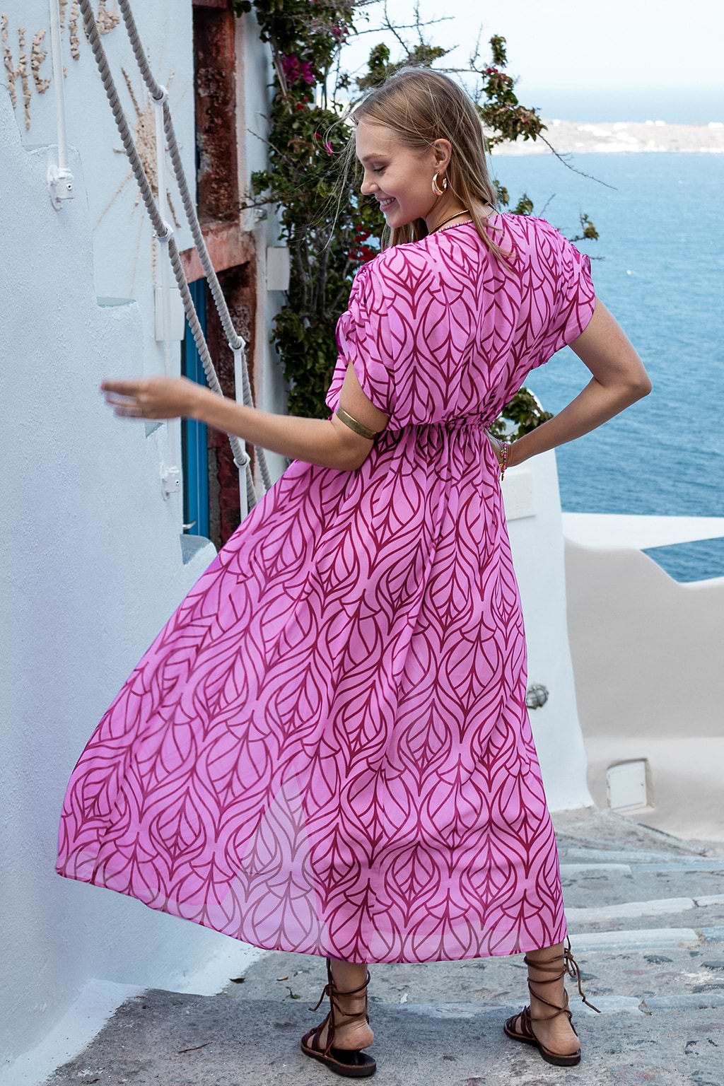 Abstraktes Maxi-Kleid mit Blattmuster