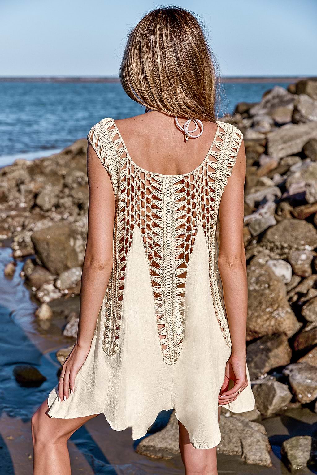 Robe cover up mini sans manches en crochet découpé