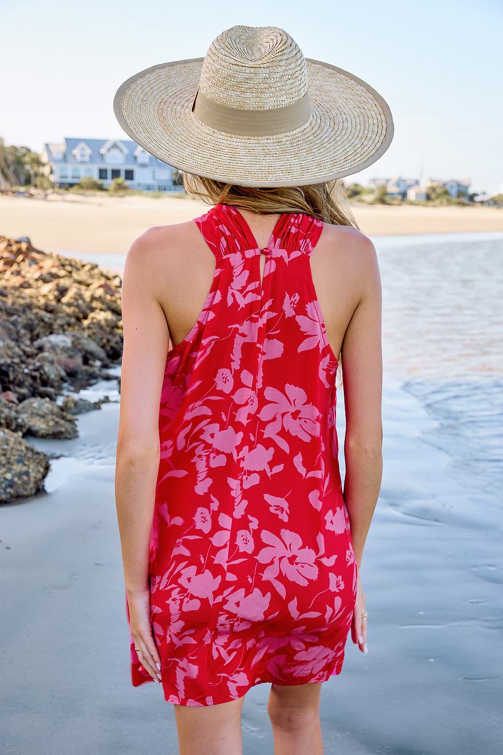 Vestido con cuello halter cruzado y estampado floral
